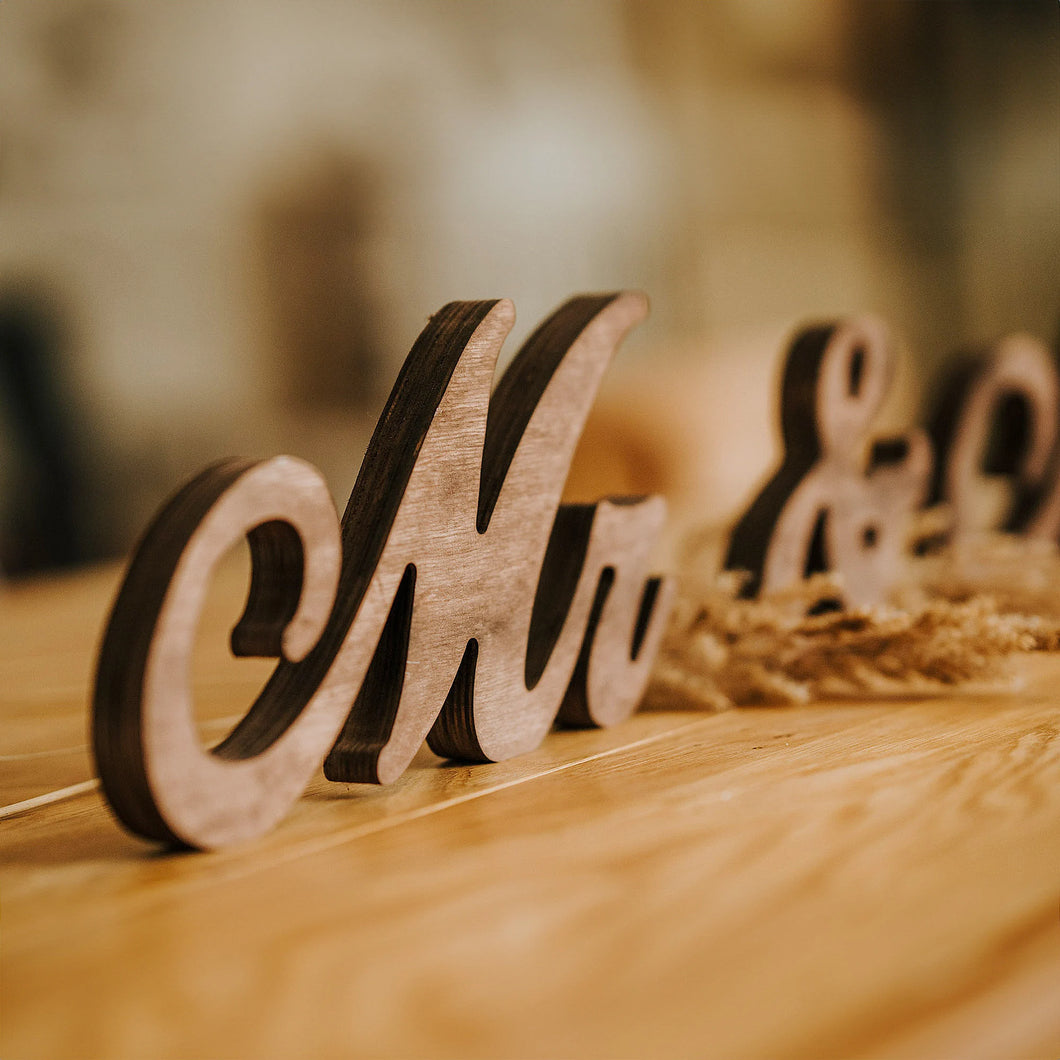 Mr & Mrs Wooden Signs for Wedding Table, Rustic Wedding Décor for Boho Style Centerpiece, Freestanding Bride and Groom Photo Props