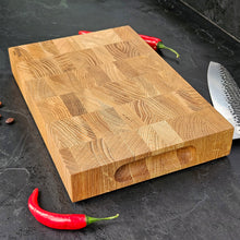 Load image into Gallery viewer, Custom Oak Cutting Board for Everyday Use, Durable Handmade Oak, Perfect for Housewarming Gifts