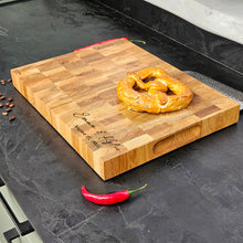 Load image into Gallery viewer, Wooden Cutting Board for Everyday Cooking, Handmade Oak Kitchen Board, Personalized Engraved Gift