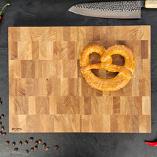 Load image into Gallery viewer, Wooden Cutting Board for Everyday Cooking, Handmade Oak Kitchen Board, Personalized Engraved Gift
