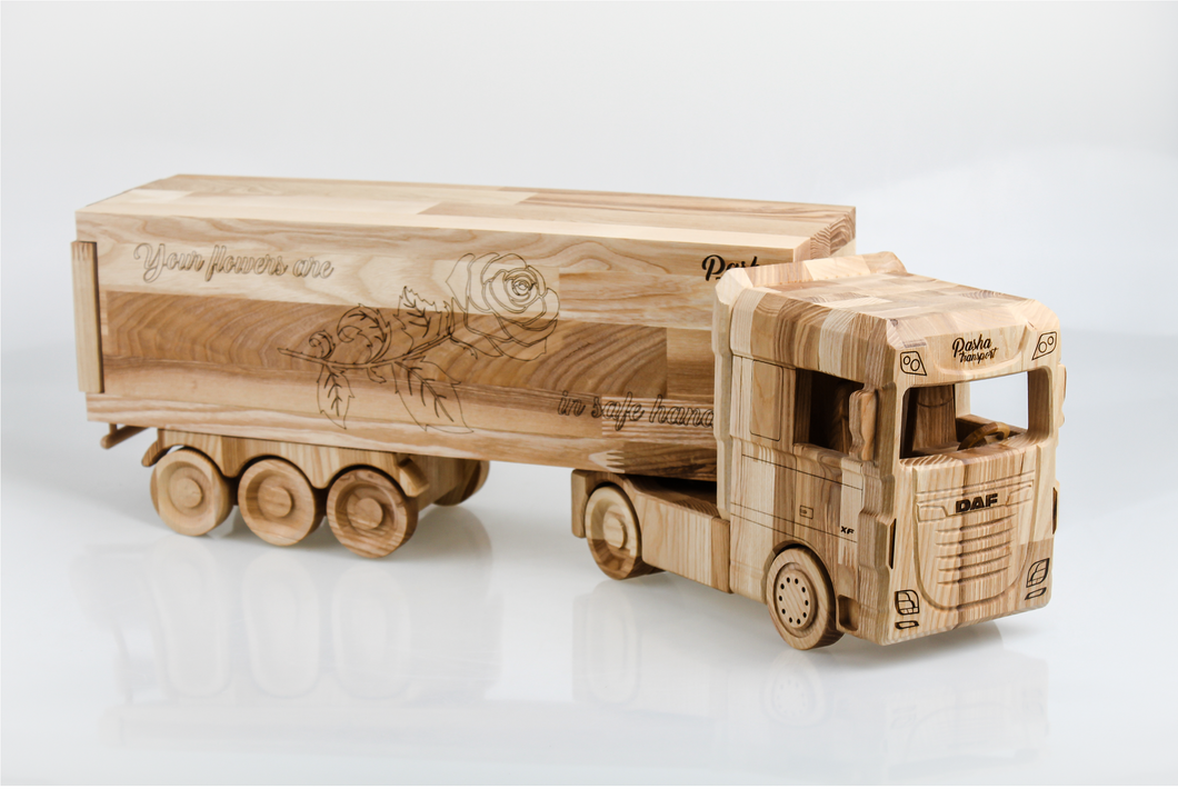 Business Gift - Wooden truck business gift (Engraving)