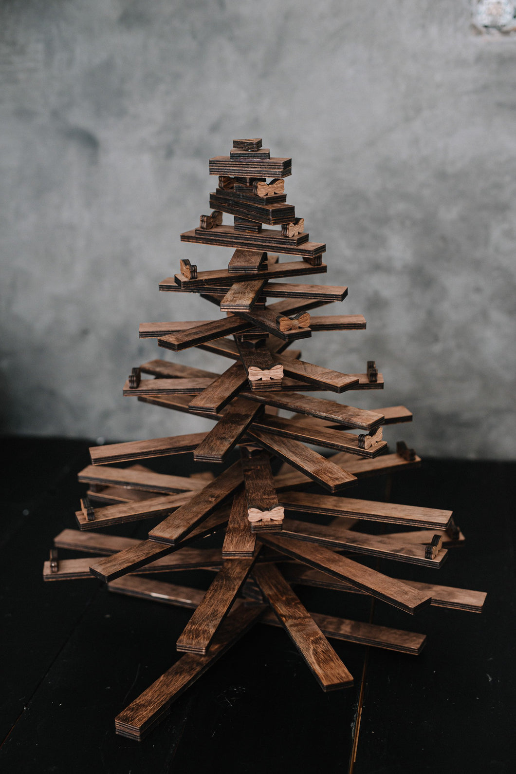 Wooden Christmas tree - wood ladder christmas tree